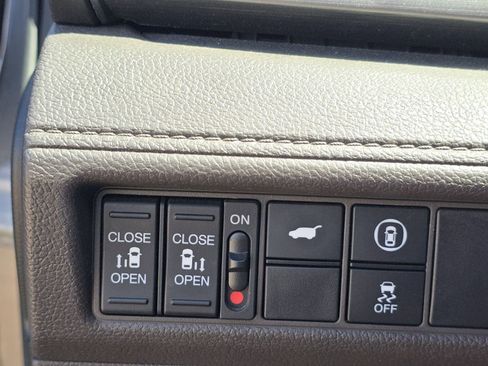 Used 2022 Honda Odyssey EX-L image 13