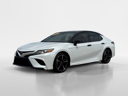 Used 2019 Toyota Camry XSE w/ Navigation Package image 3