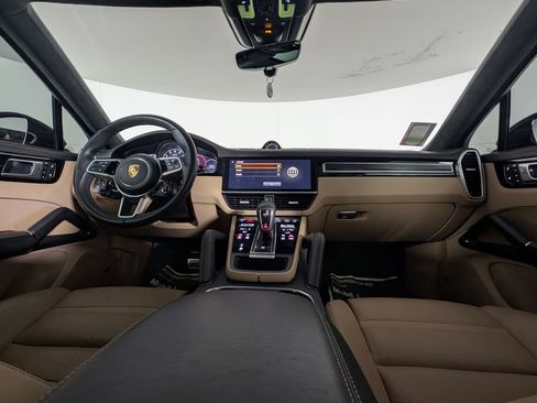 Certified 2023 Porsche Cayenne GTS image 20