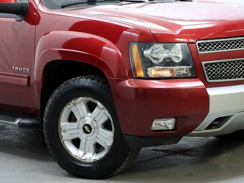 Used 2014 Chevrolet Tahoe LT w/ Suspension Package, Off-Road image 3