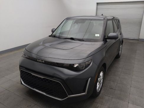Used 2024 Kia Soul LX w/ Option Group 015 FWD image 15