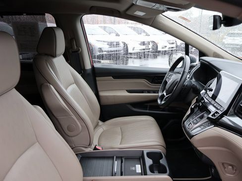 Certified 2023 Honda Odyssey Elite image 8