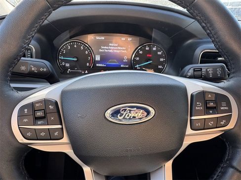 Used 2022 Ford Explorer XLT w/ Equipment Group 202A image 21