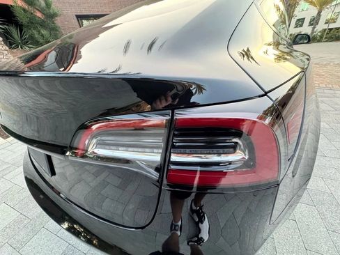 Used 2023 Tesla Model 3 Standard Range image 16