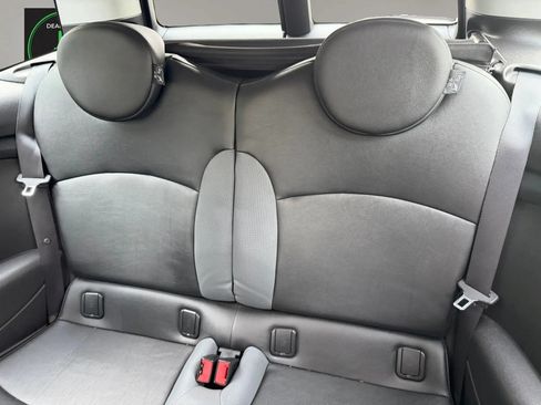 Used 2009 MINI Cooper Clubman Hardtop FWD image 8