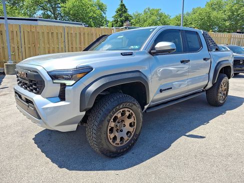 New 2026 Toyota Tacoma 4x4 Double Cab Hybrid image 2