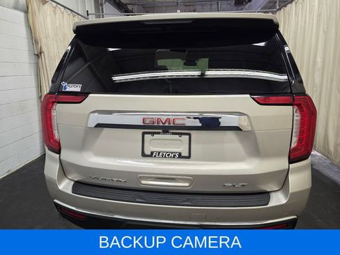 Used 2024 GMC Yukon SLT w/ SLT Luxury Package AWD/4WD image 8
