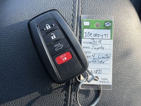 Used 2019 Toyota RAV4 Limited w/ Cold Weather Package image 35