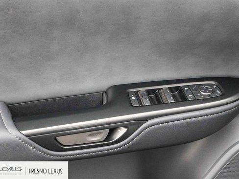 Used 2025 Lexus RZ 450e image 23