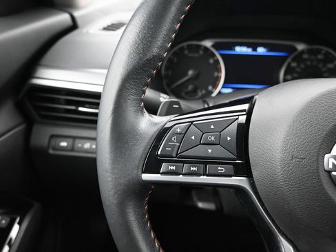 Used 2023 Nissan Altima 2.5 SR FWD image 21