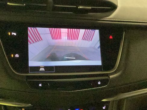 Used 2025 Cadillac XT5 Premium Luxury image 16