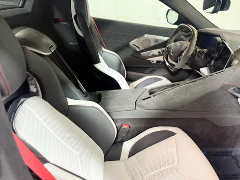 Used 2023 Chevrolet Corvette Z06 image 24