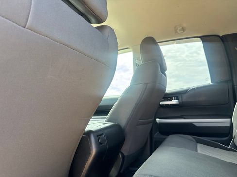 Used 2017 Toyota Tundra SR5 w/ SR5 Upgrade Package RWD image 32