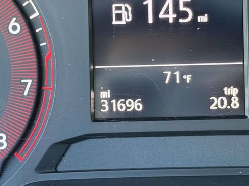 Certified 2021 Volkswagen Jetta SE FWD image 28