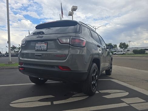 Used 2023 Jeep Compass Trailhawk w/ Trailhawk Elite Group image 10