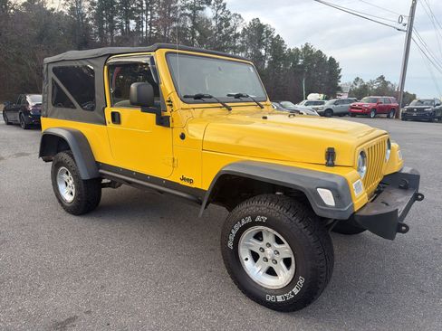 Used 2004 Jeep Wrangler Unlimited image 3