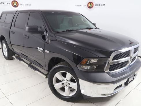 Used 2018 RAM 1500 Classic SLT image 14
