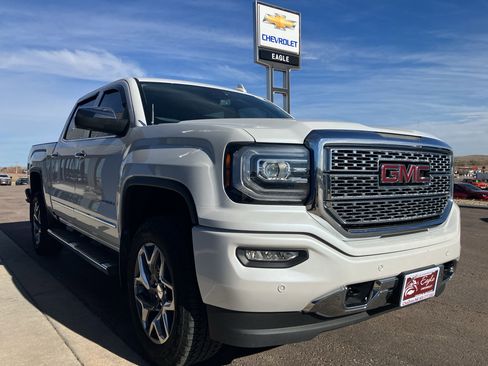 Used 2018 GMC Sierra 1500 Denali image 1