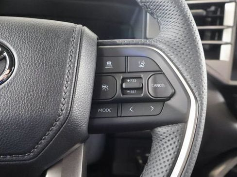 New 2026 Toyota Tundra Limited AWD/4WD image 19