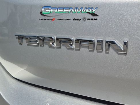 Used 2018 GMC Terrain SLT w/ Preferred Package FWD image 30