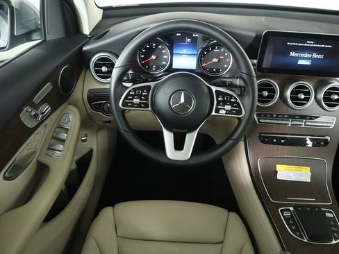 Certified 2022 Mercedes-Benz GLC 300 image 10