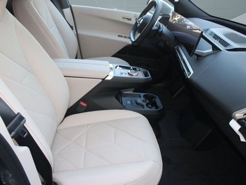 New 2026 BMW iX xDrive45 w/ Executive Package image 35