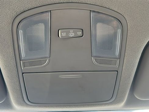 Used 2019 Hyundai Elantra SE w/ Cargo Package image 29