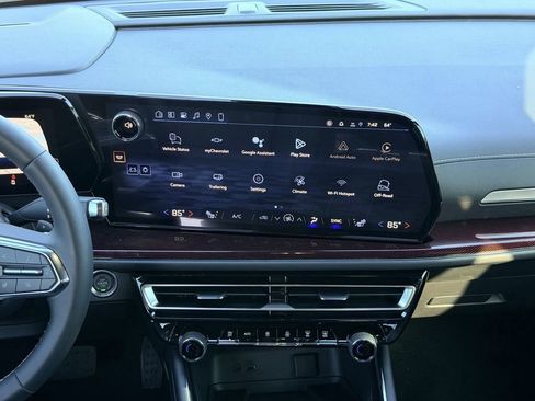 New 2026 Chevrolet Traverse Z71 AWD/4WD image 15