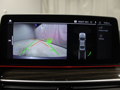 Used 2023 BMW 540i xDrive w/ Executive Package image 11