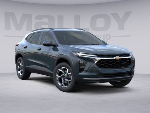New 2026 Chevrolet Trax LT image 2