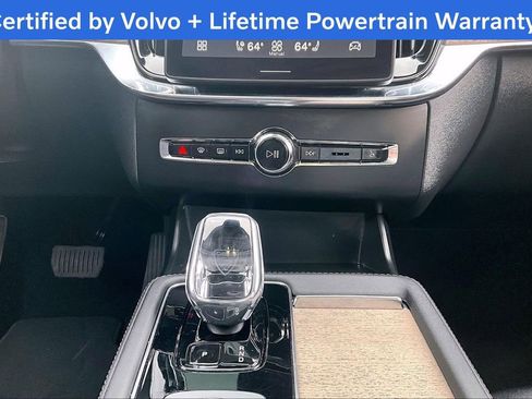 Certified 2025 Volvo XC90 B5 Plus image 42