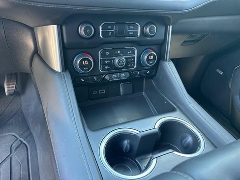 Used 2024 Chevrolet Tahoe Z71 w/ Luxury Package AWD/4WD image 19