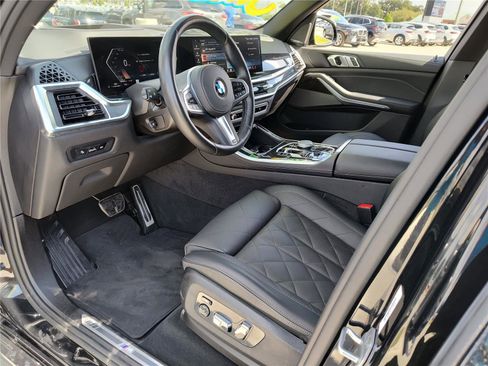 Certified 2025 BMW X5 xDrive40i image 2