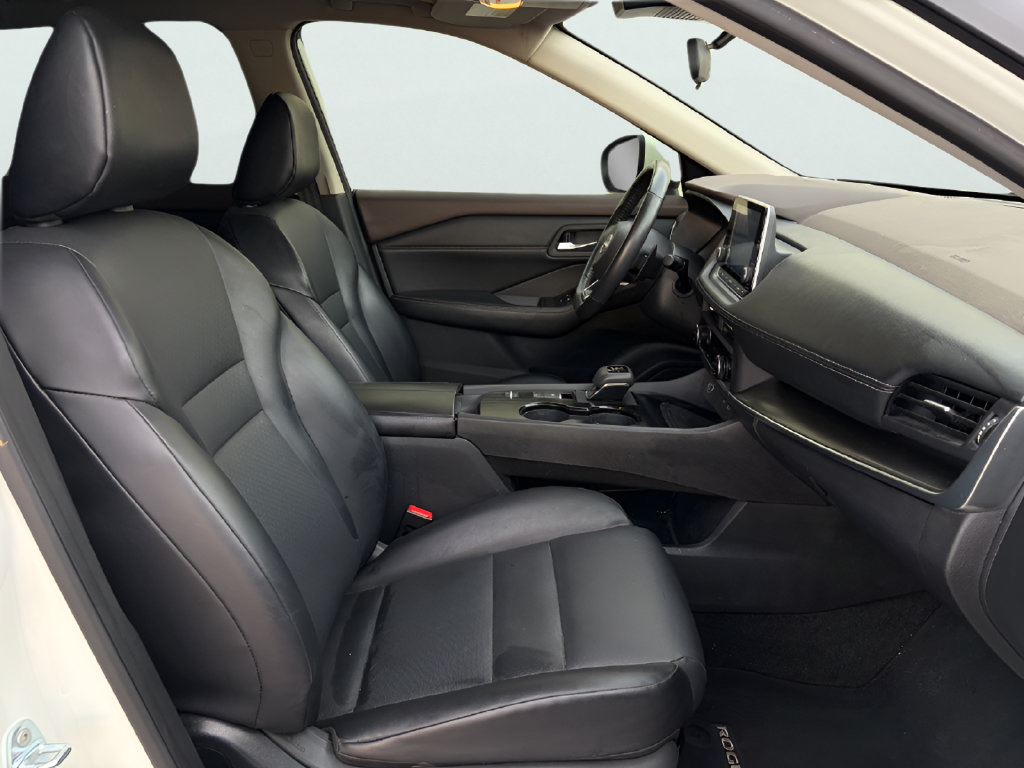 Certified 2023 Nissan Rogue SV w/ SV Premium B Package FWD image 15