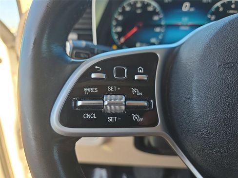 Used 2021 Mercedes-Benz GLE 350 4MATIC w/ AMG Line Exterior image 23
