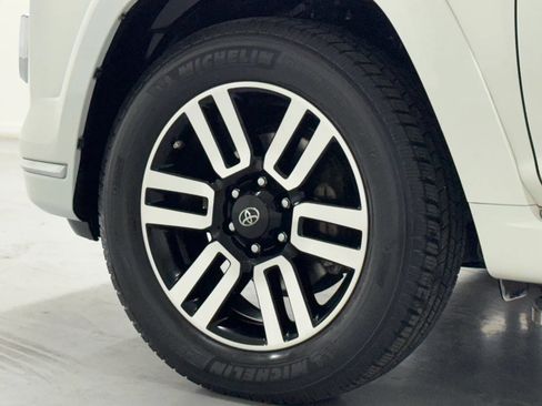Used 2020 Toyota 4Runner Limited RWD image 97