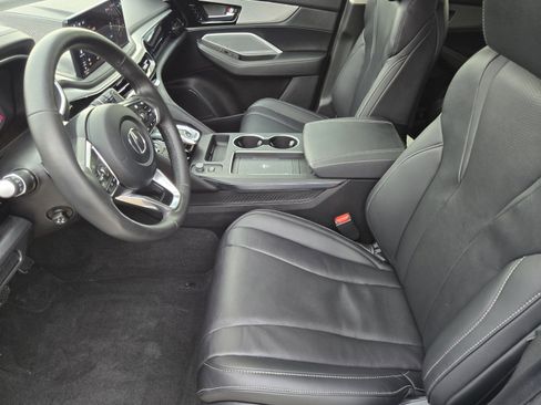 Used 2025 Acura MDX FWD w/ Technology Package image 9