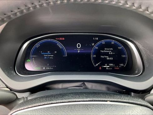 Used 2024 Toyota Venza Limited image 12