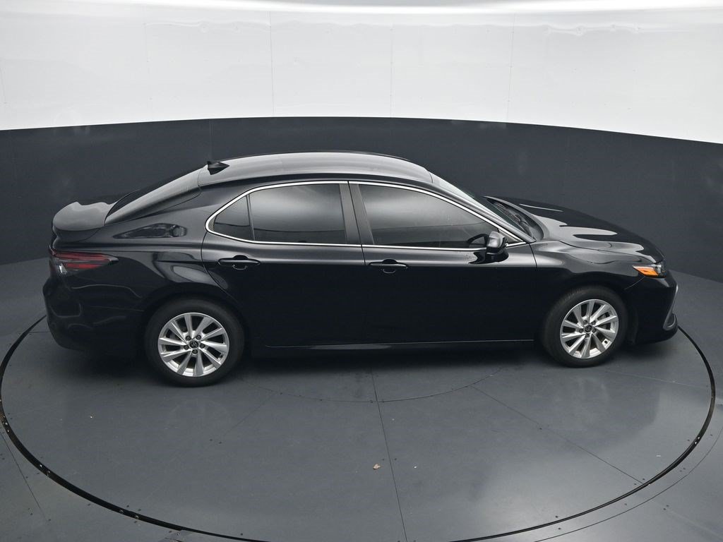 Used 2024 Toyota Camry LE FWD image 33