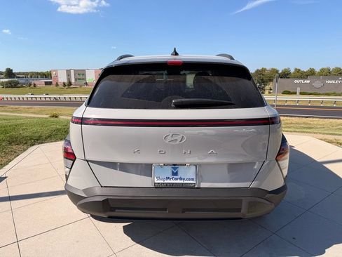 Used 2026 Hyundai Kona SEL Sport FWD image 9
