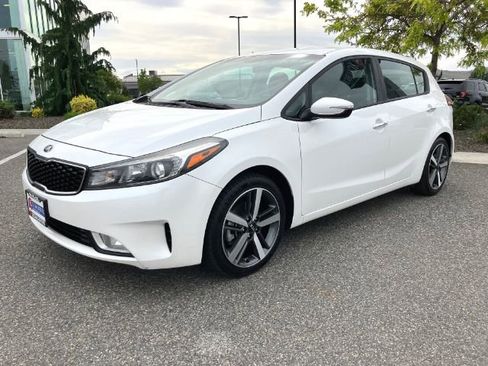 Used 2017 Kia Forte EX FWD image 6