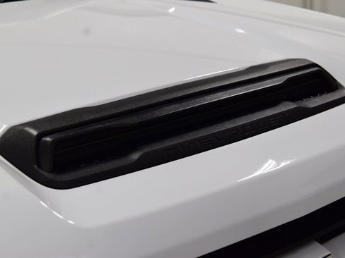 Used 2024 Chevrolet Silverado 2500 Custom w/ Custom Value Package image 14