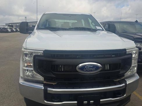 Used 2021 Ford F250 XL w/ Power Equipment Group AWD/4WD image 2