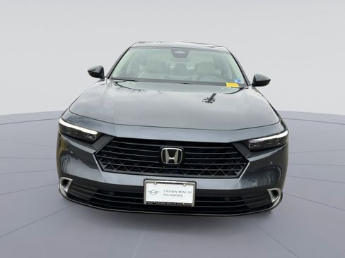 Used 2025 Honda Accord Touring image 12