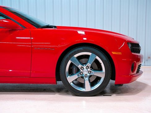Used 2011 Chevrolet Camaro SS image 12