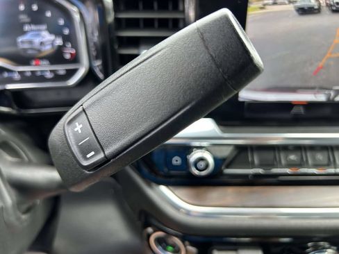 Used 2025 GMC Sierra 1500 SLT AWD/4WD image 27
