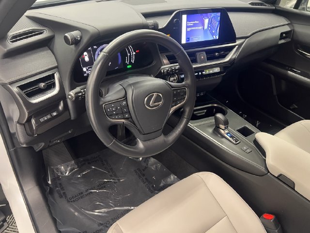 Certified 2025 Lexus UX 300h FWD image 16