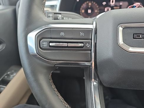 Used 2023 GMC Canyon Denali AWD/4WD image 17