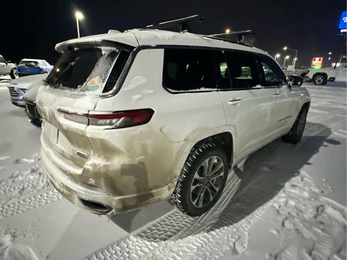 Used 2021 Jeep Grand Cherokee L Overland w/ Luxury Tech Group IV image 2