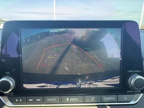 Used 2024 Nissan Altima 2.5 SR image 18